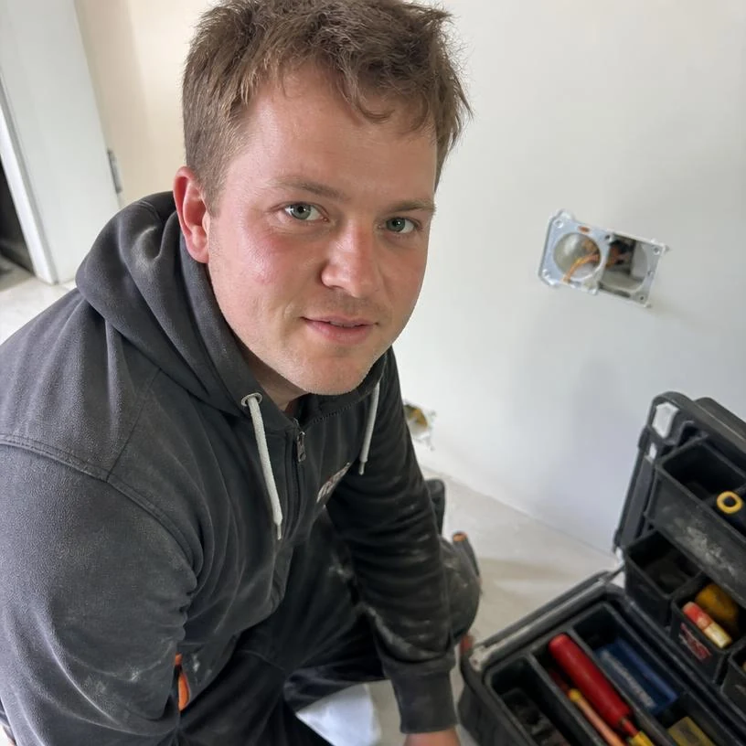 Levin Rademacher, Elektroinstallateur – Rottenburg am Neckar, Baden-Württemberg